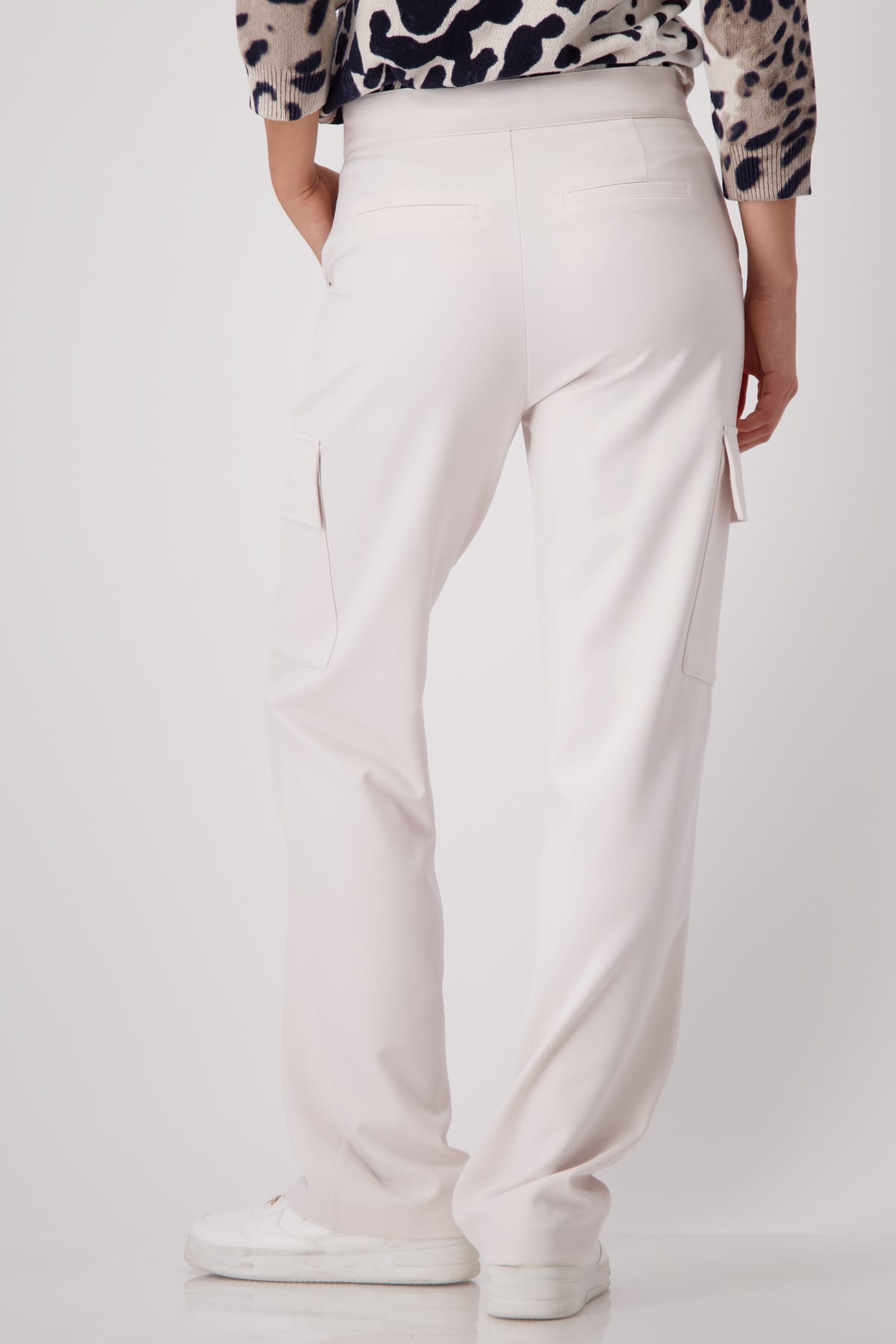 БРЮКИ MONARI прямой свободный силуэт с боковыми карманами